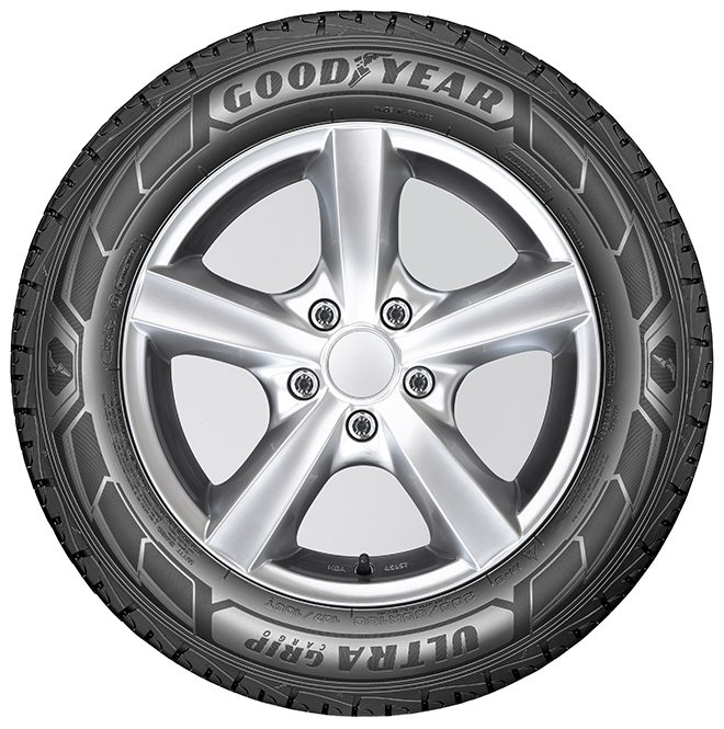 ULTRAGRIP CARGO - Opony zimowe Tire - 195/70/R15/104S